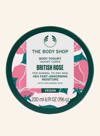 British Rose Treats Gift Set – Shower Gel (60 Ml) And Body Butter (50 Ml) – Elegant Rose-Petal Fragrance, Gentle Cleansing And Silky Skin Finish - view 4