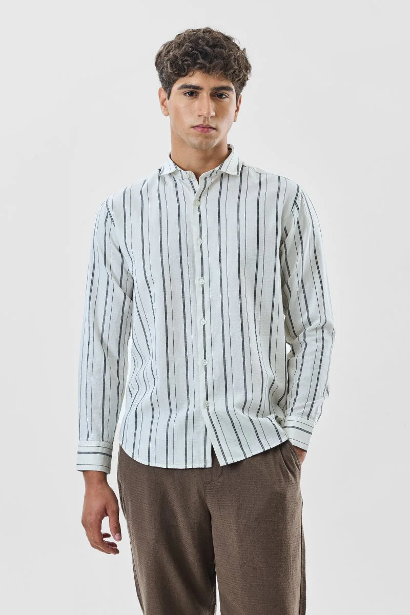 سنيتش قميص كتان مخطط بقصة عادية