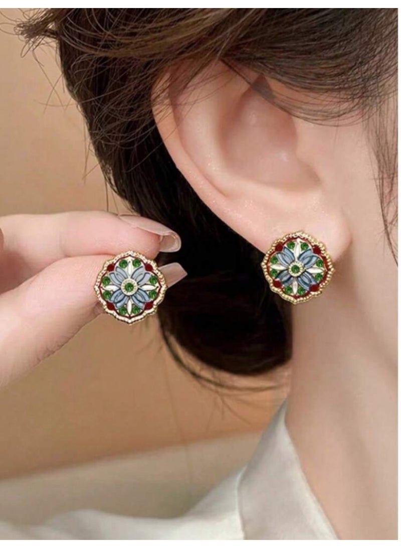 Dangle Charms Trendy And Elegant Earrings For Women - Image 1