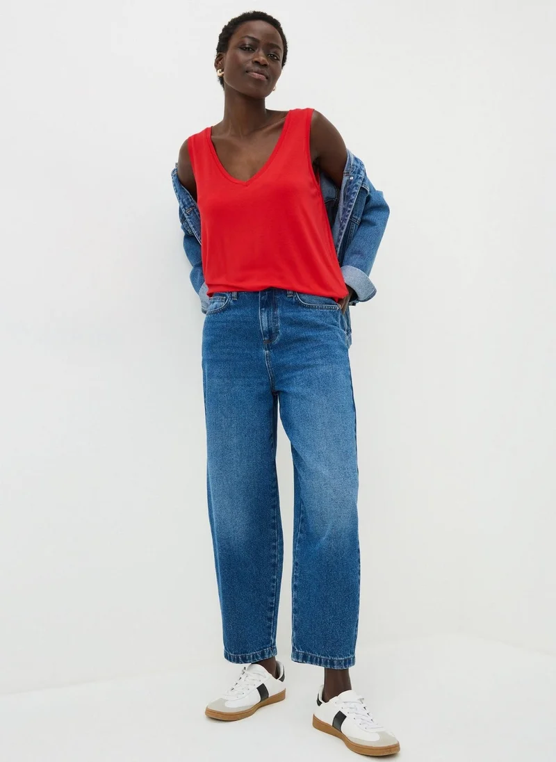 ماتلان Red V-Neck Vest Top