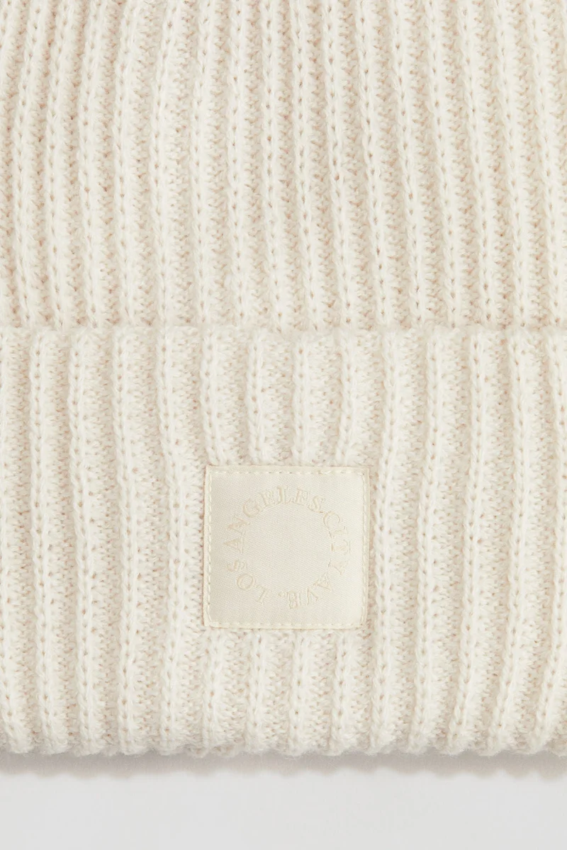 اتش اند ام Appliquéd Beanie