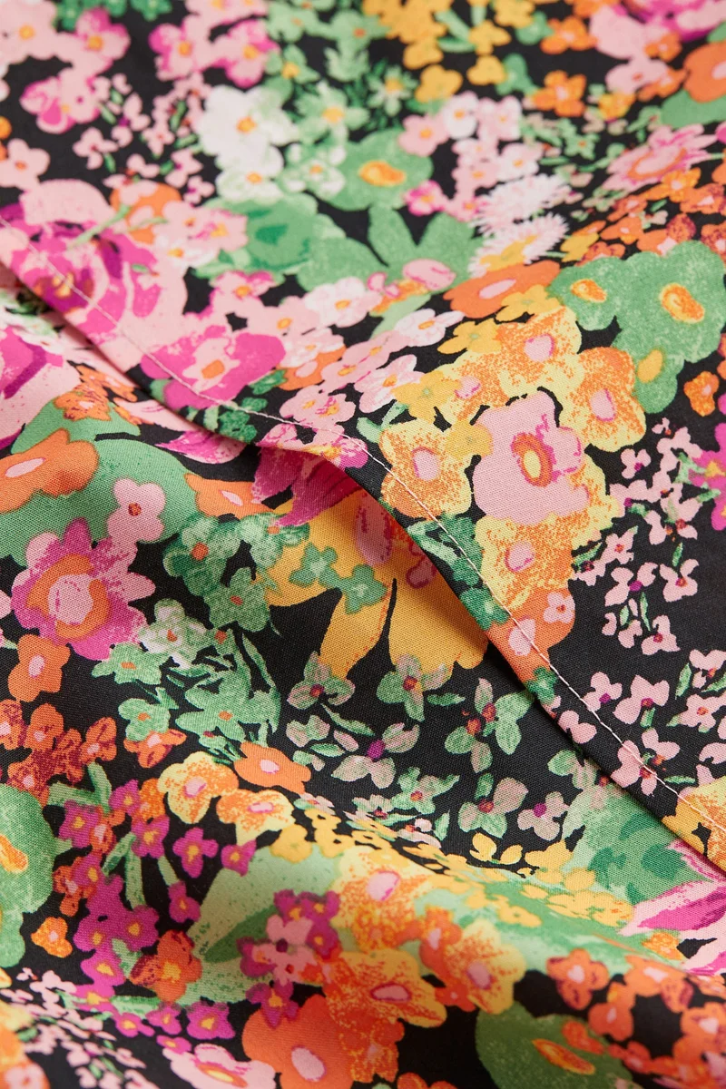 اتش اند ام تنورة من مزيج اللايوسل بتصميم ملفوف ومزينة بنقوش