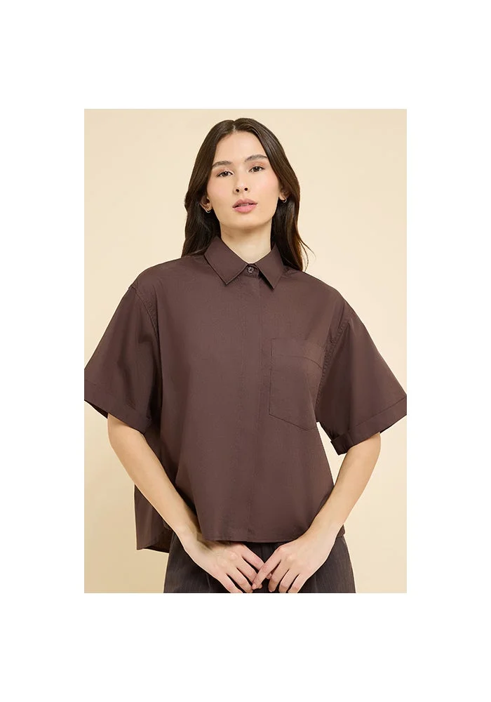 أر أند بي Solid Shirt with Classic Collar and Short Sleeves