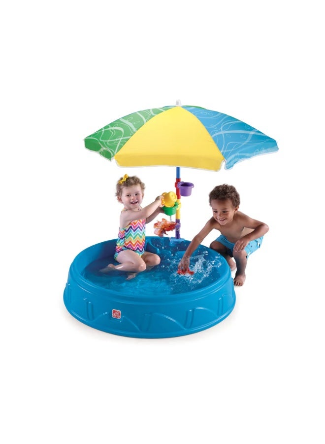 ستيب2 مسبح اللعب والظل من ستيب 2، مسبح مائي خارجي سعة 45 لترًا مع مقعدين مصبوبين، يتضمن كوب قمع ومظلة وملحقات عجلة مائية، مسبح للأطفال في الحديقة الخلفية مناسب للأولاد والبنات من سن سنتين فما فوق - Image 1