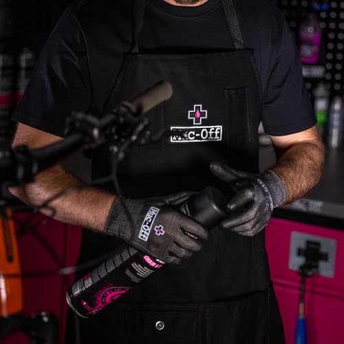Muc Off MucOff Workshop Apron Unisex Adjustable Length Black Apron with Front Pocket Perfect for Protecting Clothes During Bike Cleaning and Maintenance one Size - Image 3