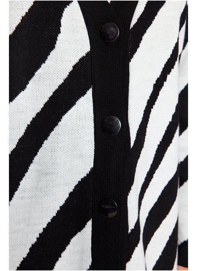 trendyol - Hijab Cardigan - Image 1