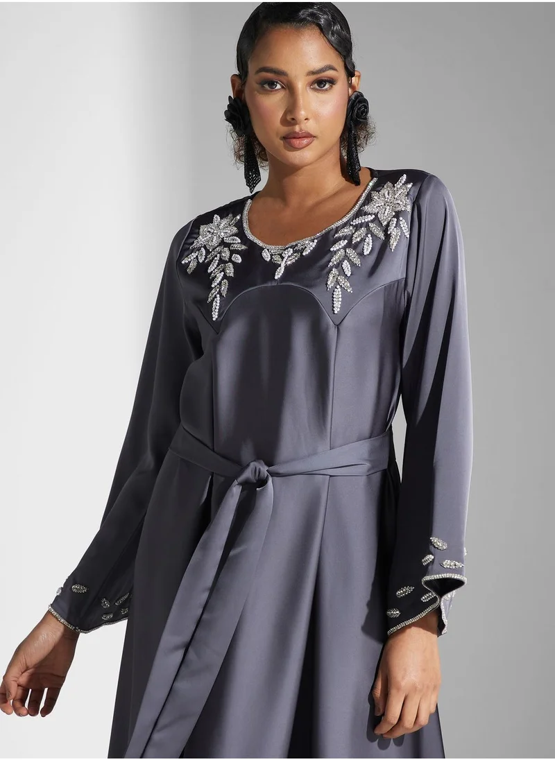 ياسر البيك Embroidered Tiered Dress
