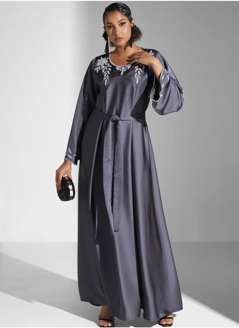 ياسر البيك Embroidered Tiered Dress