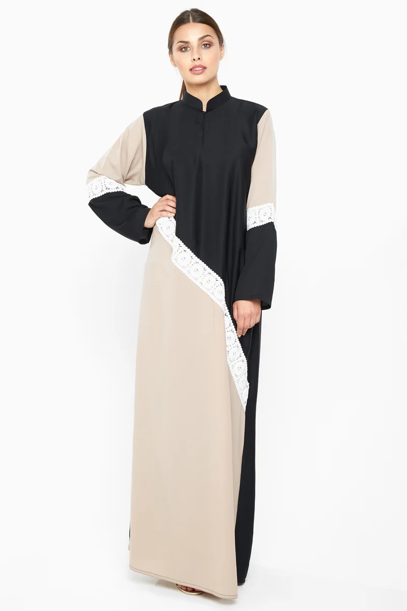 NUKHBAA A classic duo-colored cross cut abaya with white lace detailing-AJ668A