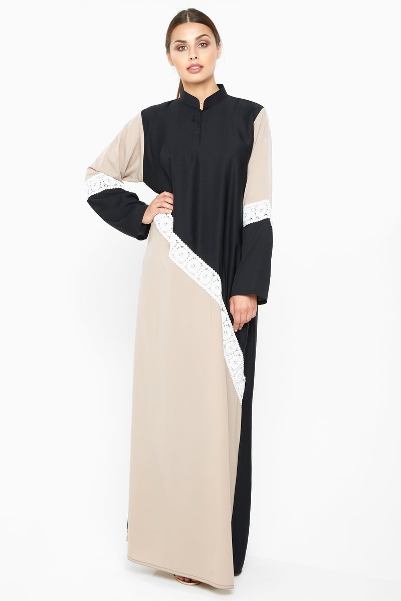 NUKHBAA A classic duo-colored cross cut abaya with white lace detailing-AJ668A - Image 1