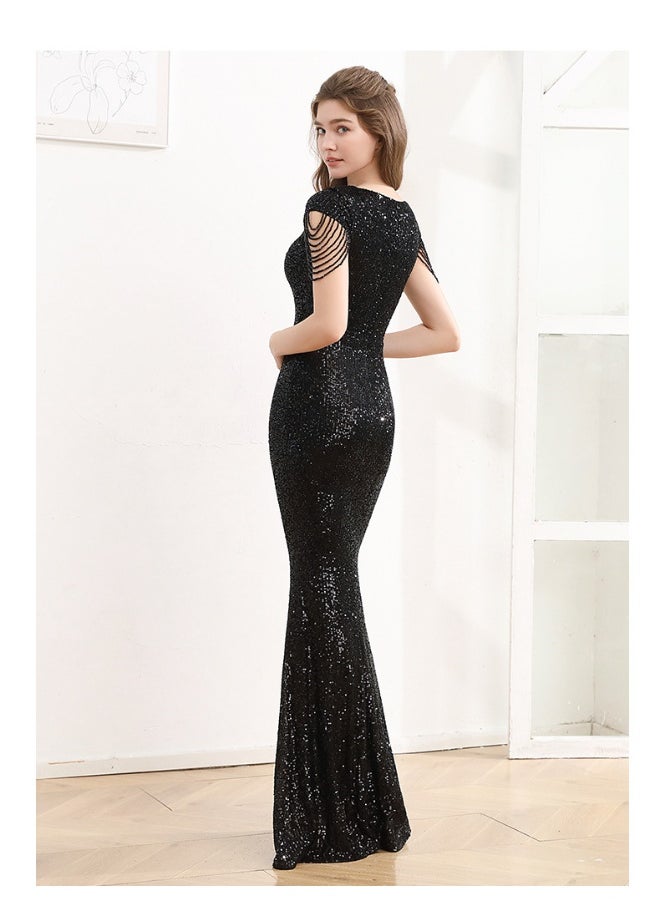 Madam Uniq Elegant Black Evening Gown with Mermaid Design  - Image 3
