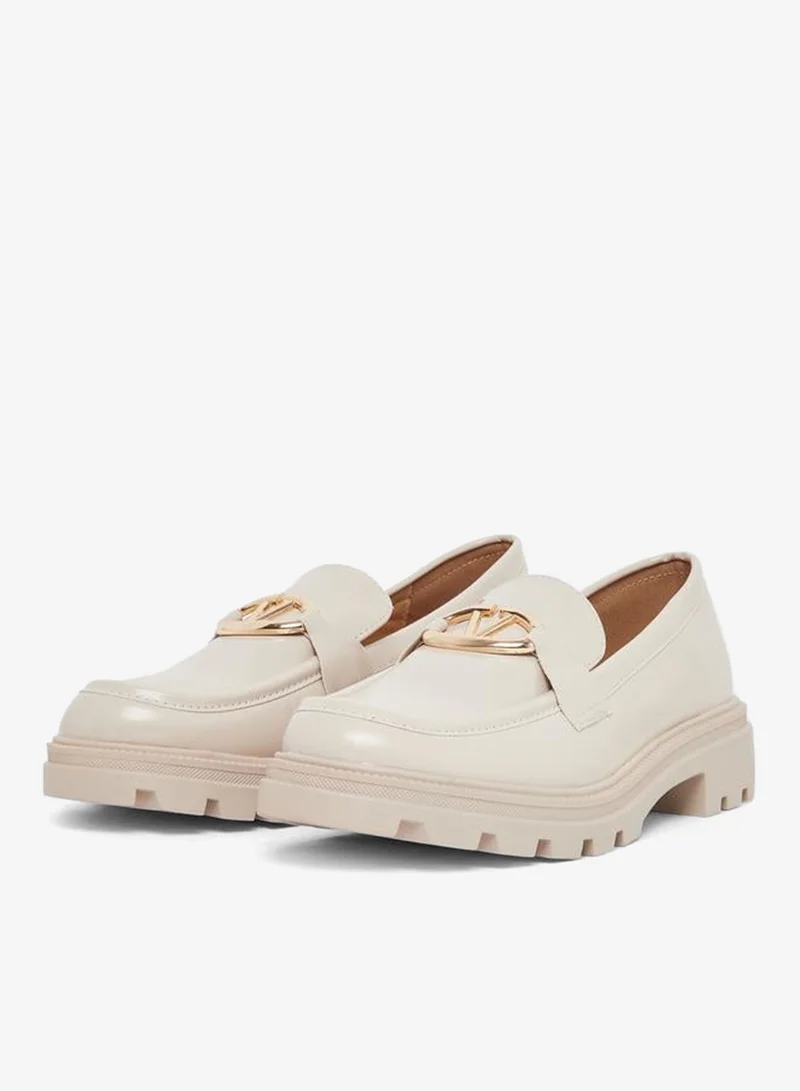 ستايلي حذاء لوفرز بجلد لامع