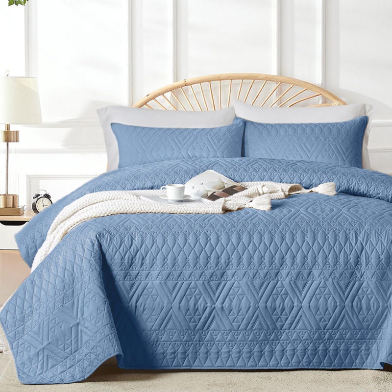 akkialla Full/Queen Quilt Set, Boho Style in a Solid Color, Bluish Grey Lightweight Microfiber Bedspread, Soft and Breathable Coverlet for All Seasons, 3-Piece Bedding Set (1 Quilt, 2 Pillow Shams) - Image 1