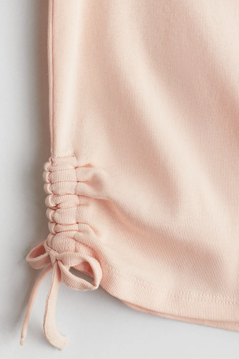 اتش اند ام بلوزة من الجيرسيه مع حبل