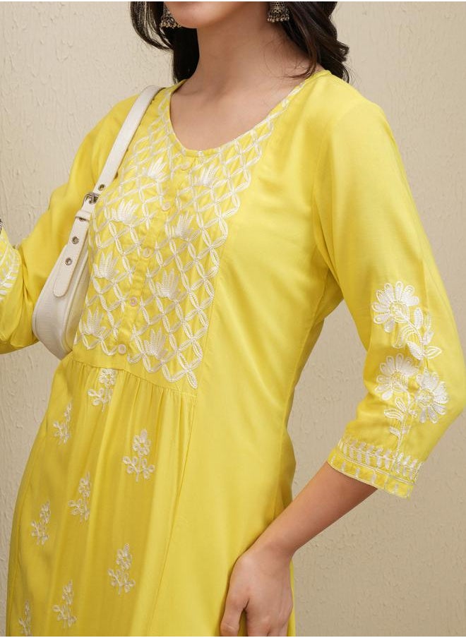 Vishudh Floral Embroidered Thread Work Straight Kurta & Palazzos Set by Styli  - Image 5