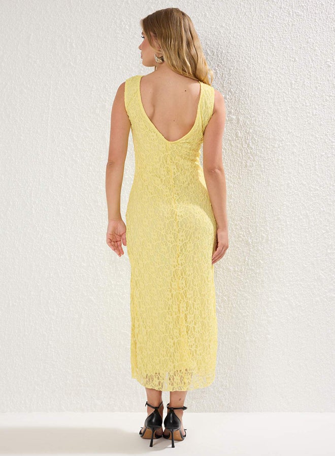 trendyol Limited Edition Light Yellow Lace Bodycon Backless Stretchy Knitted Dress - Image 4