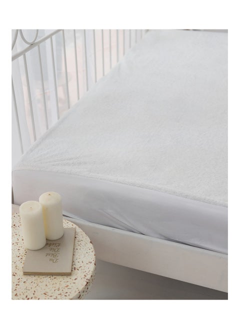 Mattress Protector Material: Side Latex waterproof and side Cotton Towel like size 140x200