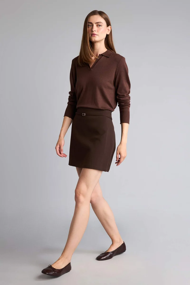 ديفاكتو A Cut Normal Waist Mini Skirt