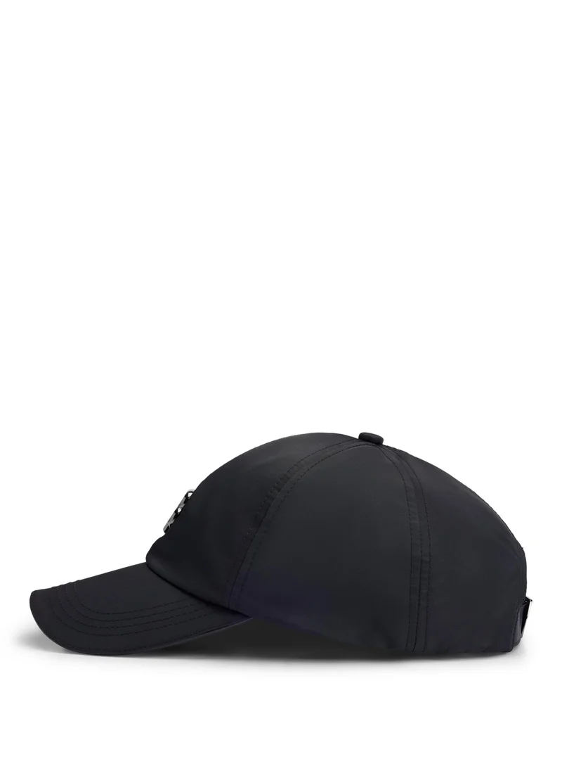 بوس Waterproof cap with Double B monogram