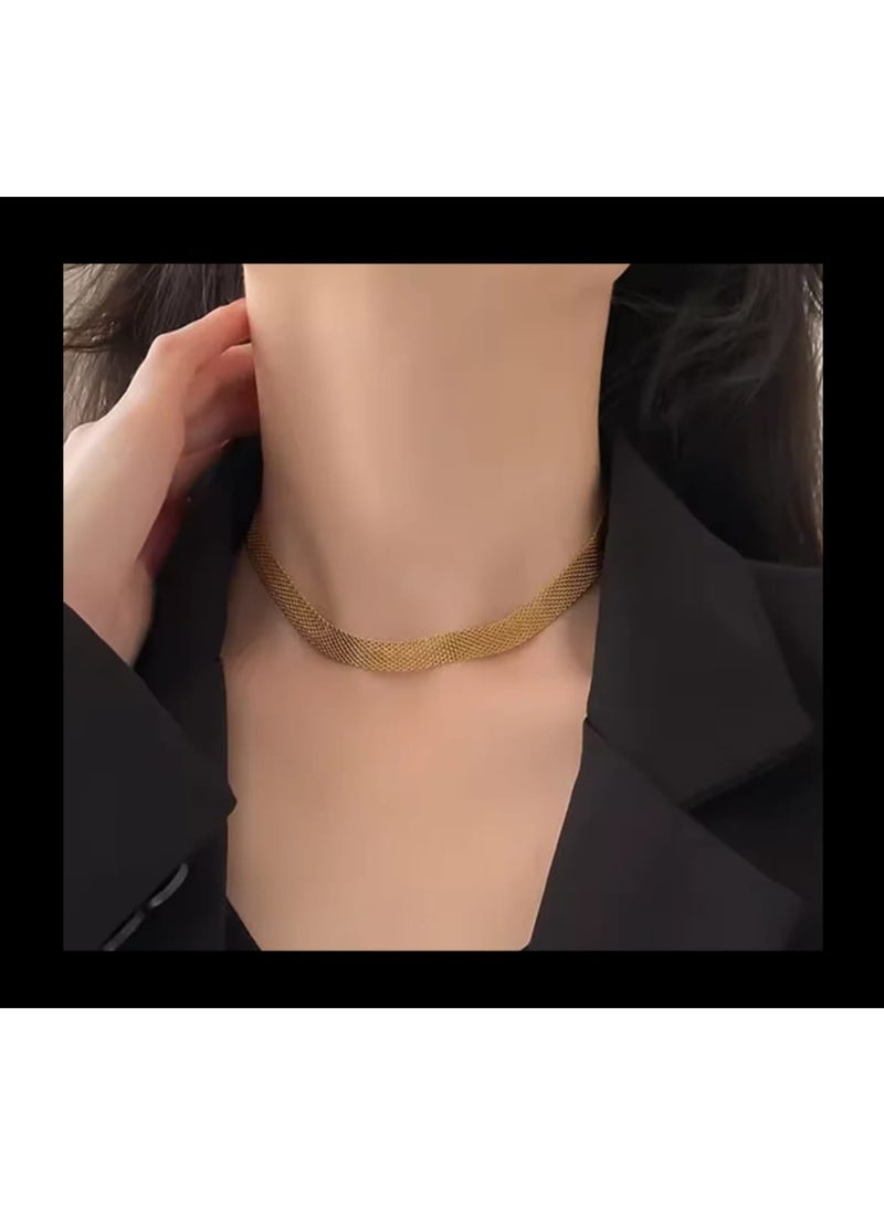 Luxuria Elegant and fashionable stainless steel necklace, made of 18k gold, with an Italian mesh design, stainless steel chain, braided zigzag pattern, 4.4mm size, perfect gift for women on Christmas and Valentine's Day, shiny surface. - Image 2