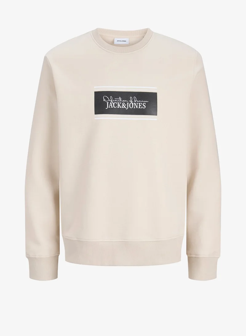 Solid Crew Neck Regular Fit Sweatshirt