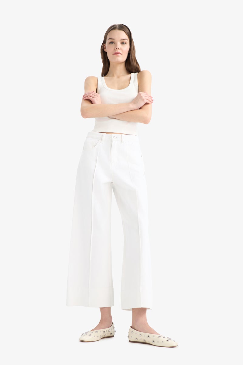 DeFacto Woman Short Wide Leg Crop Fit Jean Trousers - Image 3
