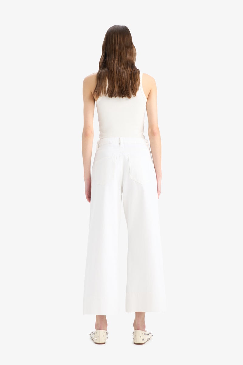 DeFacto Woman Short Wide Leg Crop Fit Jean Trousers - Image 4
