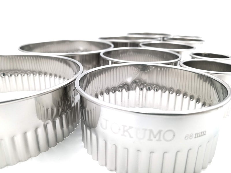 JOKUMO 11 Piece Graduated Sizes Fluted Edge Round Pastry/Cookie Cutter Set Heavy Duty 18/8 304 Stainless Steel – Metal Engrave Size –Tin Storage Box for Scones, Pastries, Baking, Desserts, Muffins, - Image 3