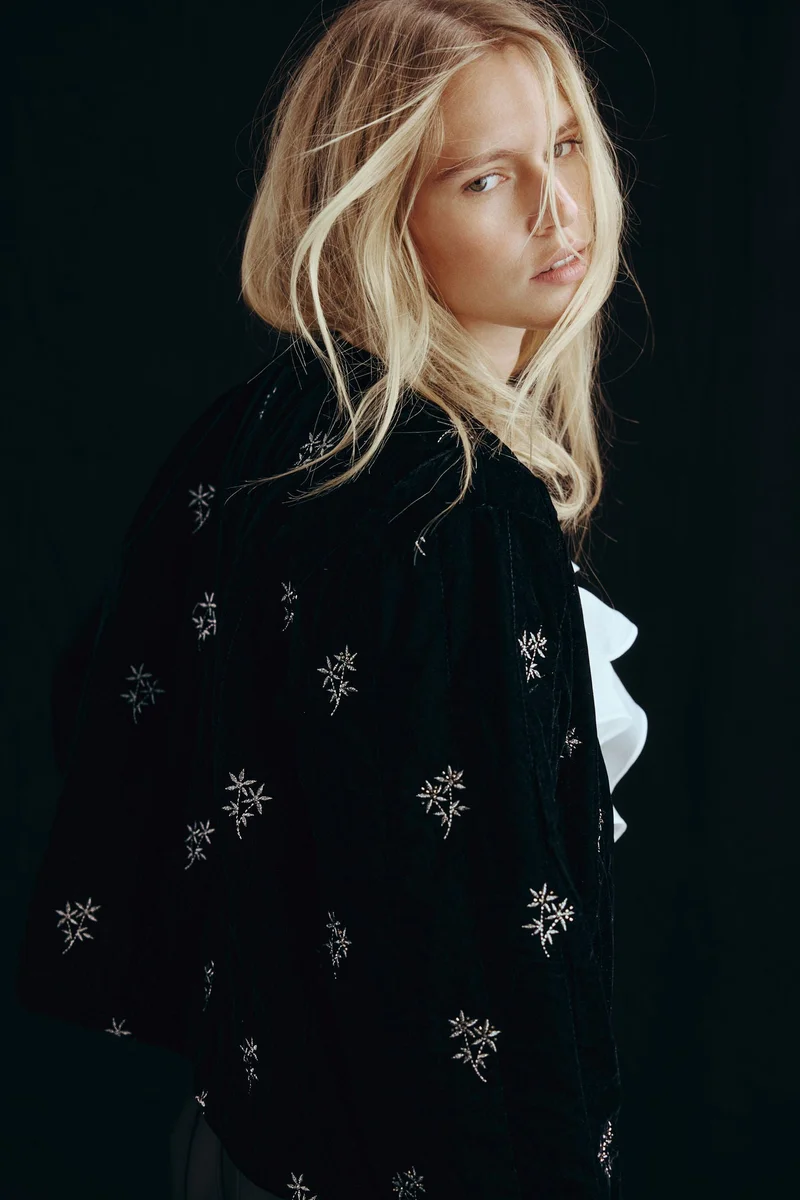 H&M Embroidered velvet jacket