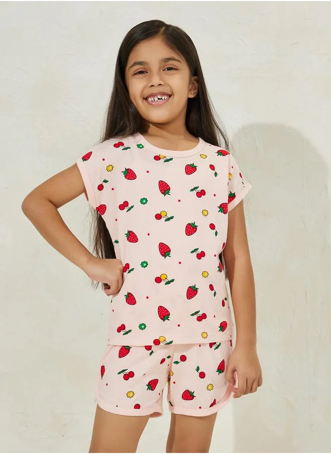 ستايلي Strawberry Print T-shirt & Shorts Set