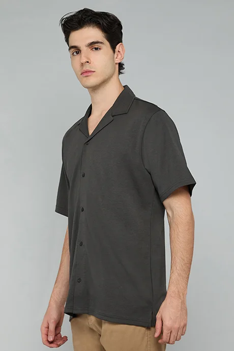 R&B Textured Knit Shirt with Revere Collar and Short Sleeves