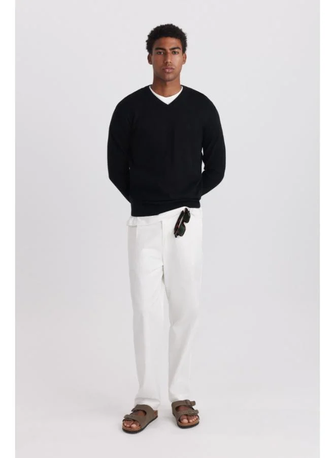 V-neck basic jumper