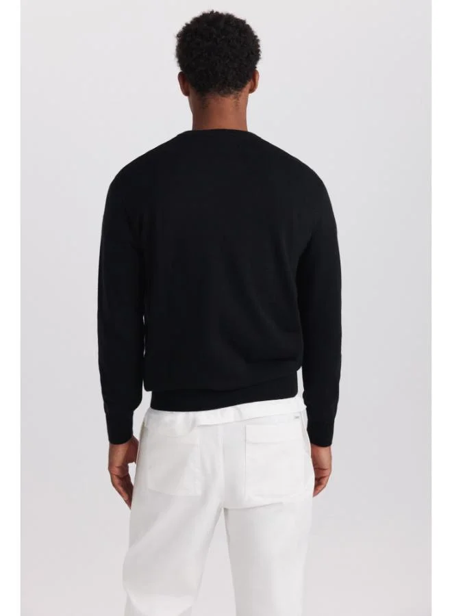 Springfield  V-neck basic jumper for Men | Best Price UAE