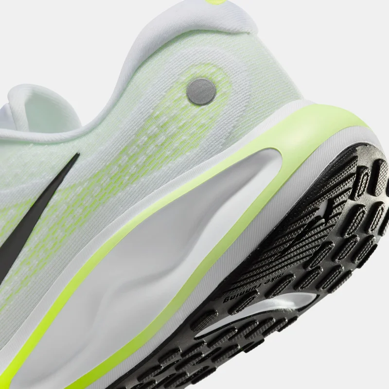 Nike Men's Journey Run Road Running Shoes