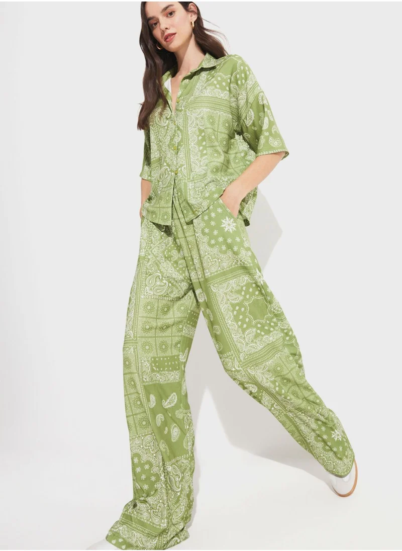 جون Paisley Patterned Shirt and Trousers Set