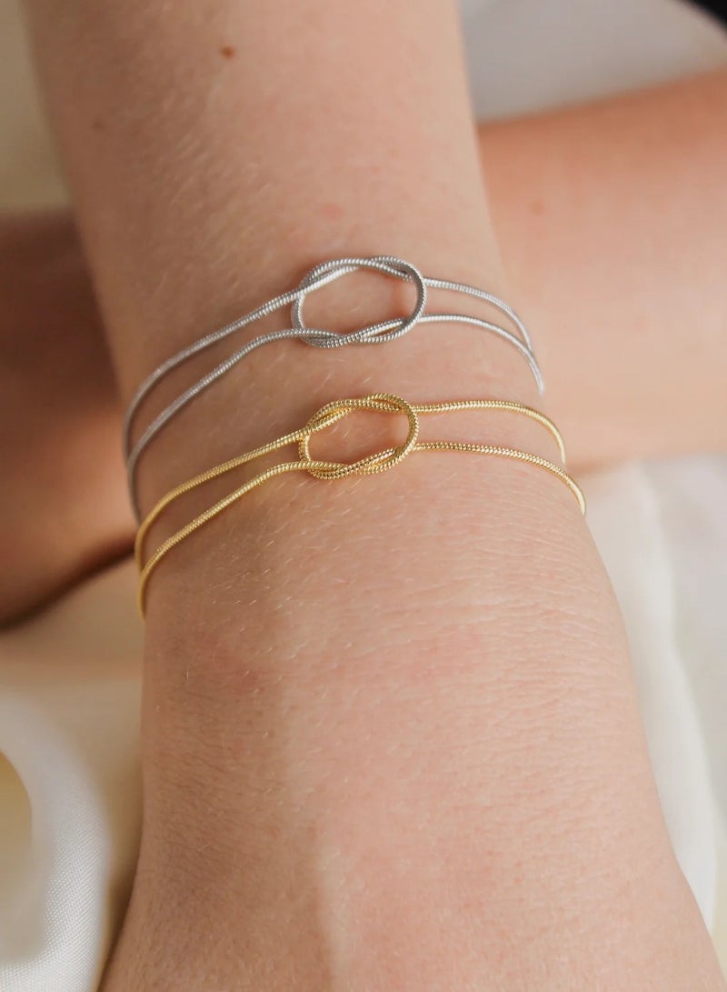 Rwnq Thin thread bracelets with a double-knot design made of sterling silver/titanium – featuring a simple and modern look for everyday wear. Perfect as a Valentine’s Day gift, anniversary present, or a meaningful gesture for close friends. Luxurious men’s and women’s bracelets with a sleek, shiny, and comfortable finish. _ Accessories _ Men's and Women's Accessories _ Unisex Bracelets  - Image 5