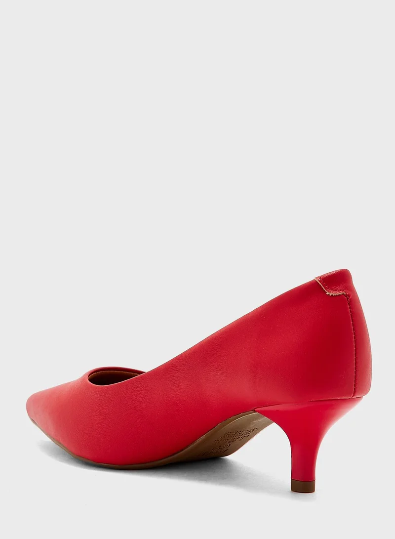 VIZZANO Pointed Toe Pumps