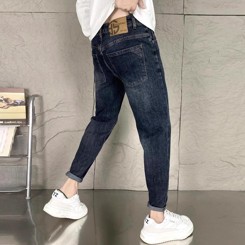 Unisex Classic Denim Jeans Loose Fit Daily Outdoor Wear - Image 3