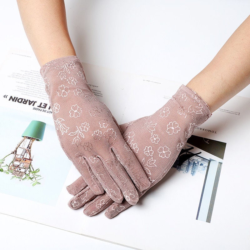 Summer short sun protection gloves for Women summer Korean style lace thin sun protection driving breathable ultra-thin gloves for women Wholesale T004 Black - Image 2