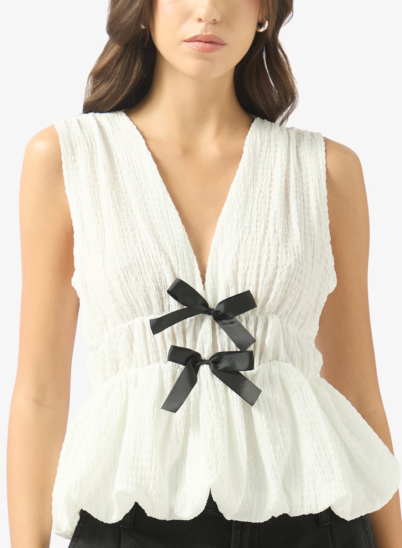 جينجر بلوزة بياقة على شكل حرف  وتفاصيل مكشكشة مع فيونكة - Image 3