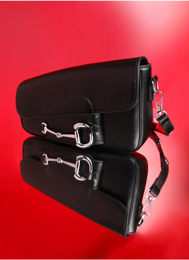 صوص هاوت The Asymmetric Link Shoulder Bag