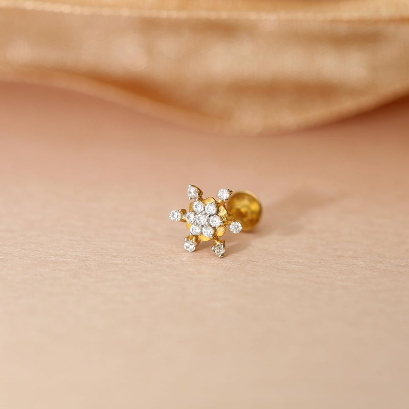 Malabar Gold & Diamonds دبوس أنف من الذهب الأصفر للنساء 22 قيراط | دبوس أنف مع علامة BIS 22 قيراط (916) للنساء والفتيات مع ثقب في الأذن - Image 2