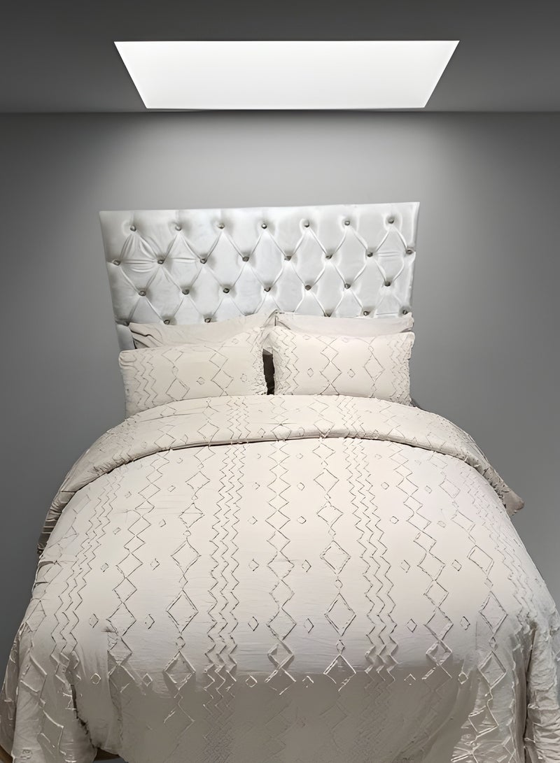 HOMETOPIA Hometopia 6-Piece King Size Comforter Bedding Set – Ultra-Soft Quilted Blanket 230×260 cm with Deep Fitted Sheet 200×200+30 cm & 4 Pillow Covers 50×75 cm – Breathable, Hypoallergenic, All-Season Microfiber Bed Set with Elegant Embossed Design for Double Bed, Hotel, Guestroom, Daily Use – Machine Washable & Fade-Resistant  - Image 2