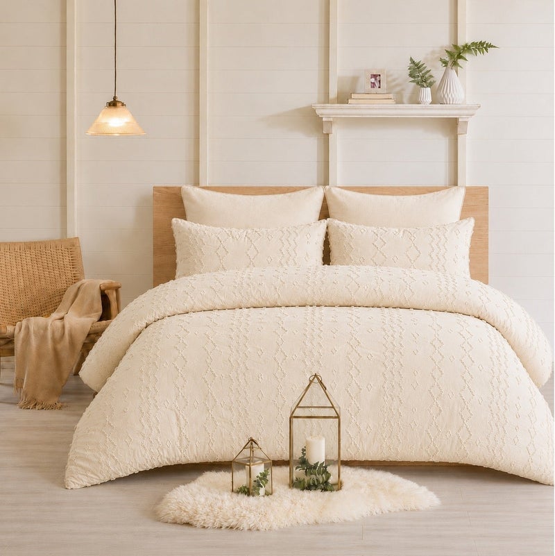 HOMETOPIA Luxury King Size 6-Piece Comforter Set 264×229 cm – Embossed Fabric, Ultra Soft & Breathable Fabric, Comfortable, All-Season Use, Premium Quality, Ideal for AC Rooms & Home Use in Saudi Arabia. - Image 1