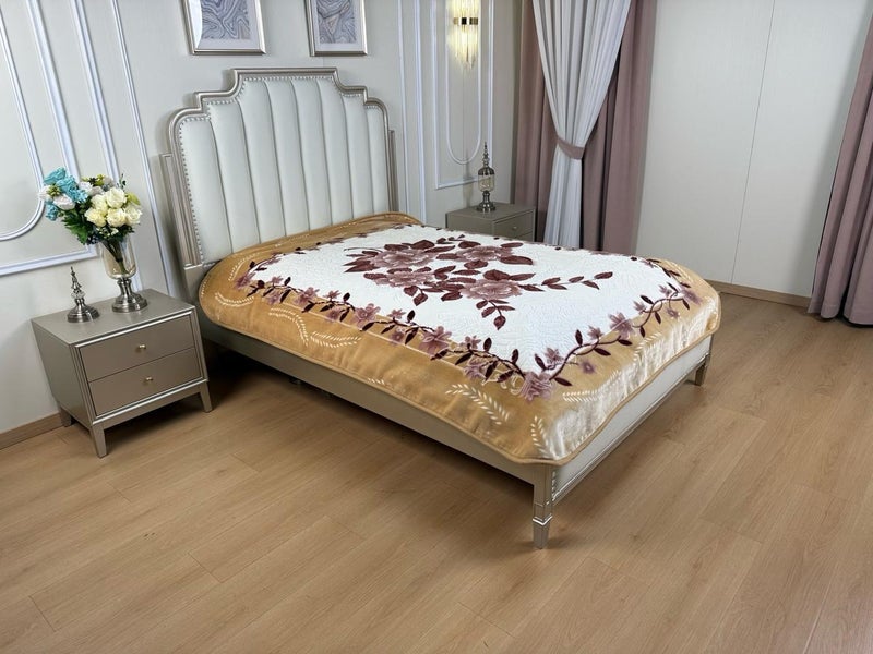 بطانية نفرين وزن 4 كيلو مقاس 200×240 سم دفء فاخر ولمسة نعومة تُغني غرفة نومك - Image 1