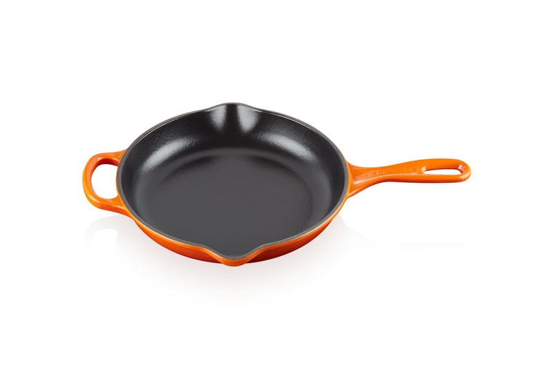 Le Creuset Le Creuset Enameled Cast Iron Signature Iron Handle Skillet 9 138 qt Flame 