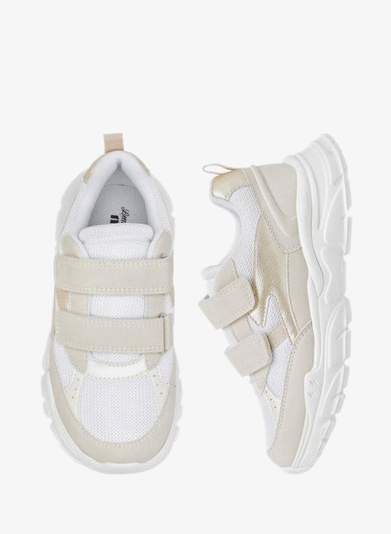 Little Missy Girls Panelled Sneakers with Hook and Loop Closure - Image 3