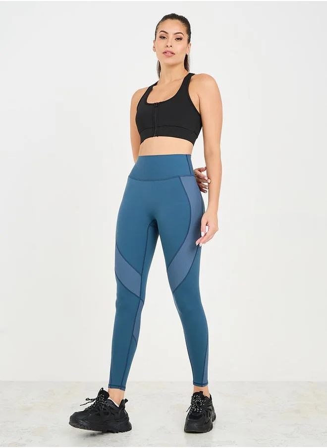 ستايلي Broad Waist Textured Panel Leggings