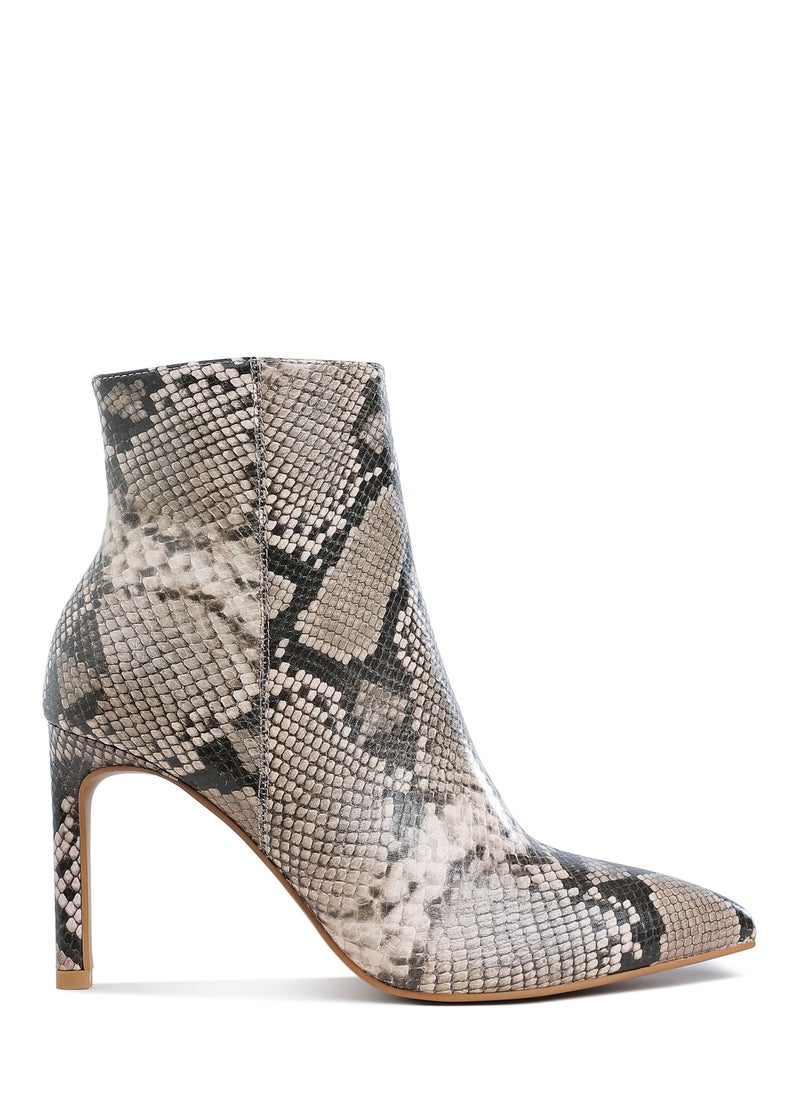 Textured Stiletto Heel Ankle Boots in Snake - pzsku/ZD66C38F704FBC6098D2CZ/45/_/1740381708/a65e94ad-01d0-4080-8930-a7202da92464