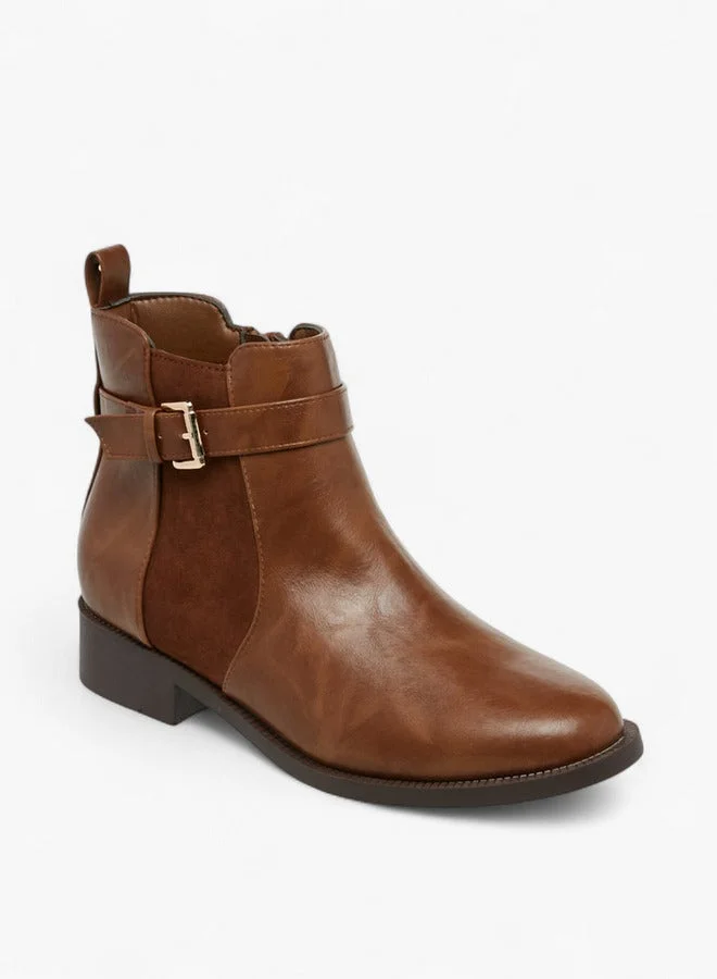 فلورا بيلا من شو إكسبرس أحذية الكاحل ذات الألواح مع سحاب إغلاق